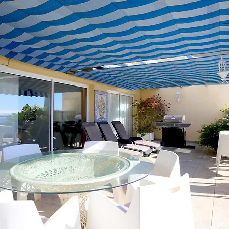 Lägenhet Port Coral-l Estepona
