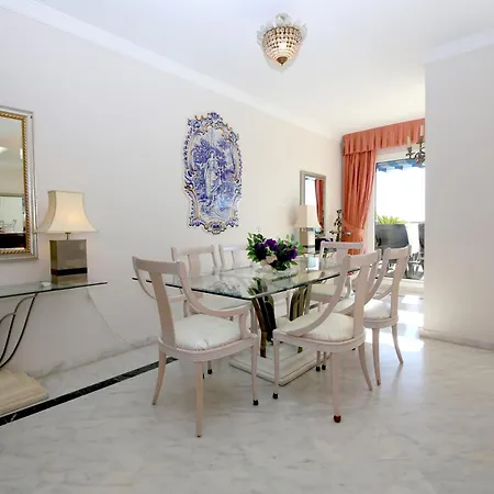 Port Coral-l Apartment Estepona