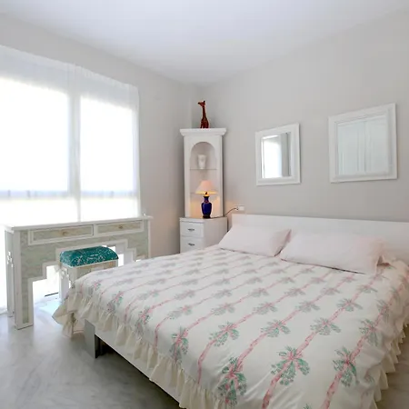Port Coral-l Apartment *